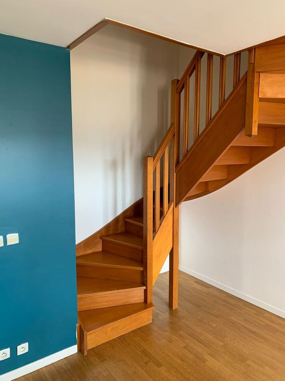 Vente Appartement Duplex lumineux F3 avec terrasse, vue dégagée et parking Courbevoie