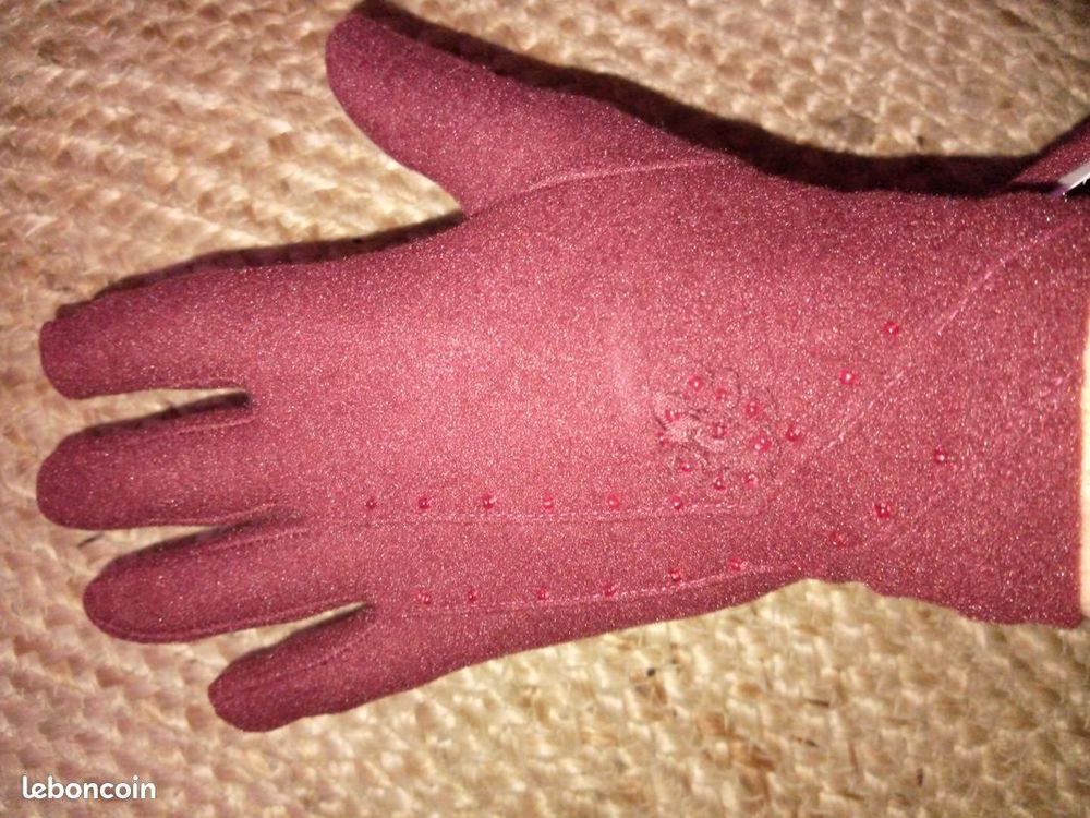 paire de gants neufs Vêtements