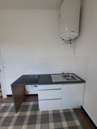  Appartement à louer 1 pièce 25 m²