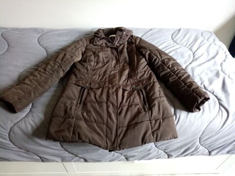 Manteau anorak EN TRES BON ETAT trois quart marron taille 42 2.5 Chartres (28)
