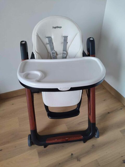 Chaise haute Siesta Follow Me - Peg-Prego 150 Saint-Germain-sur-Morin (77)