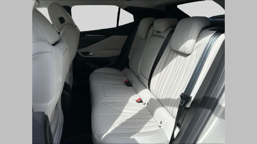 C4 BlueHDi 130 EAT8 Esprit de Voyage 2023 occasion 38140 Rives