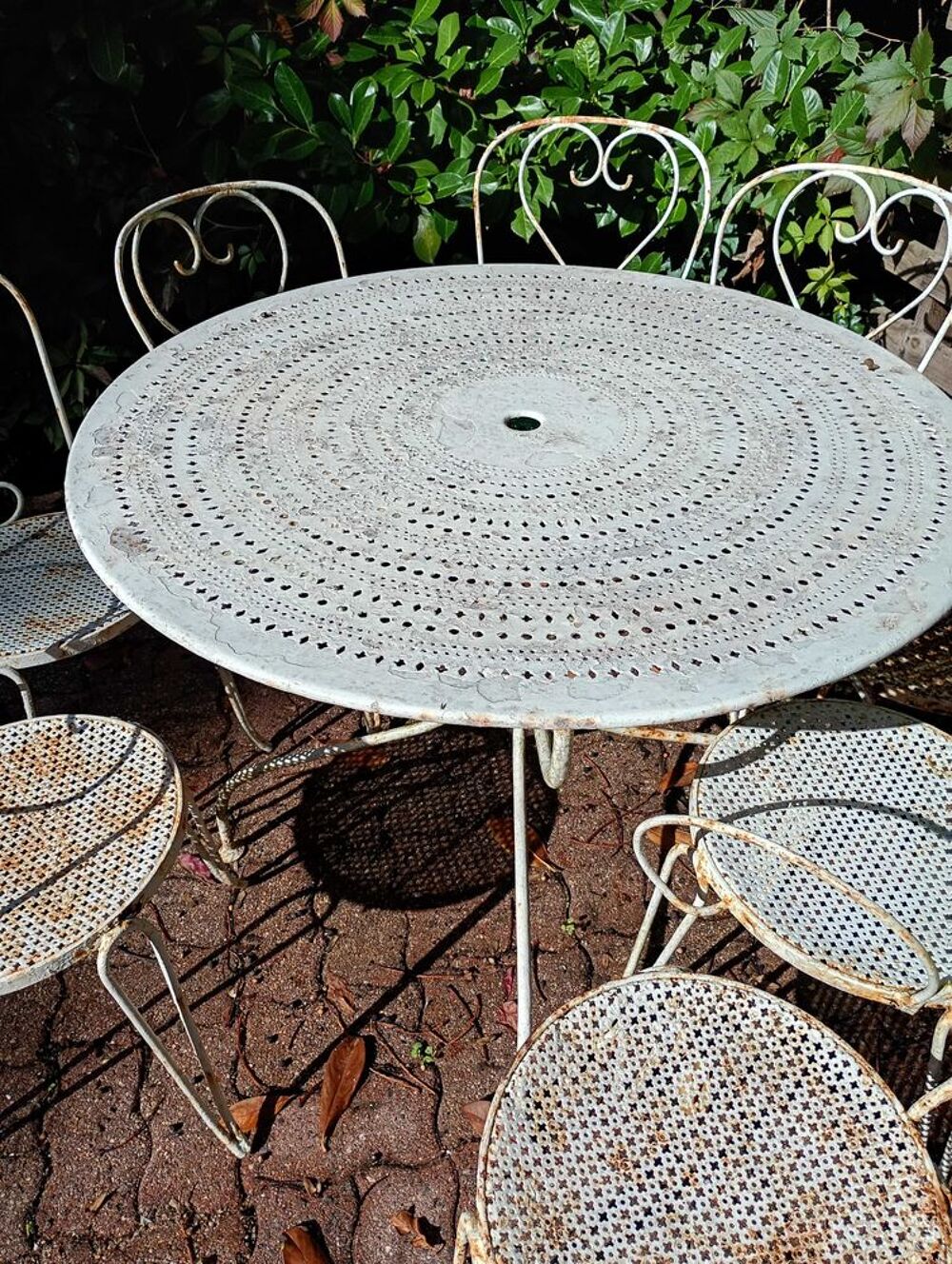 Salon de jardin ancien en fer forg&eacute; 8 chaises Meubles