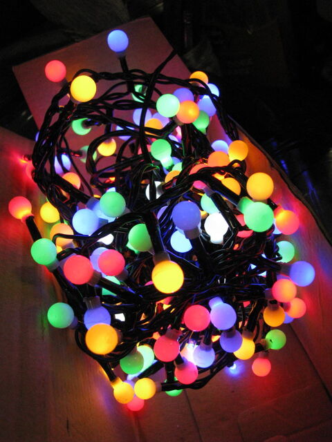 Deux guirlandes �lectriques  0 Veign� (37)