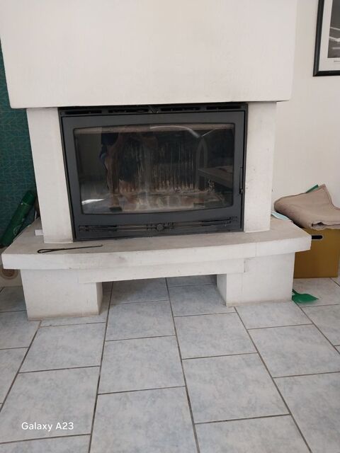 Insert � bois 12kw 600 Biars-sur-C�re (46)