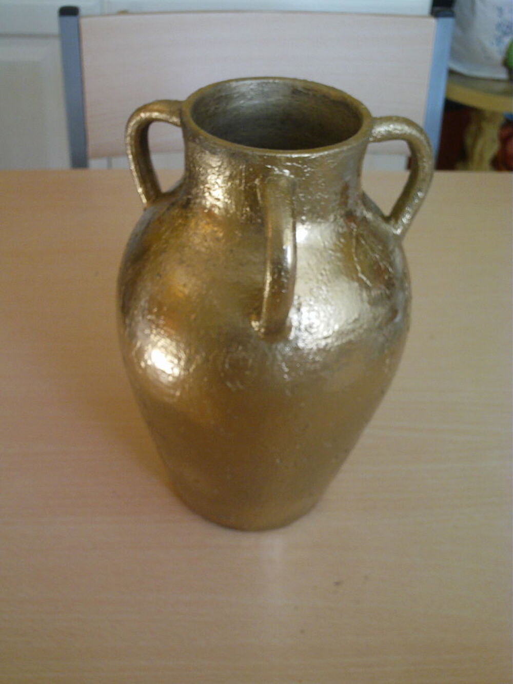 Belle amphore ancienne trois anses N&deg;726 