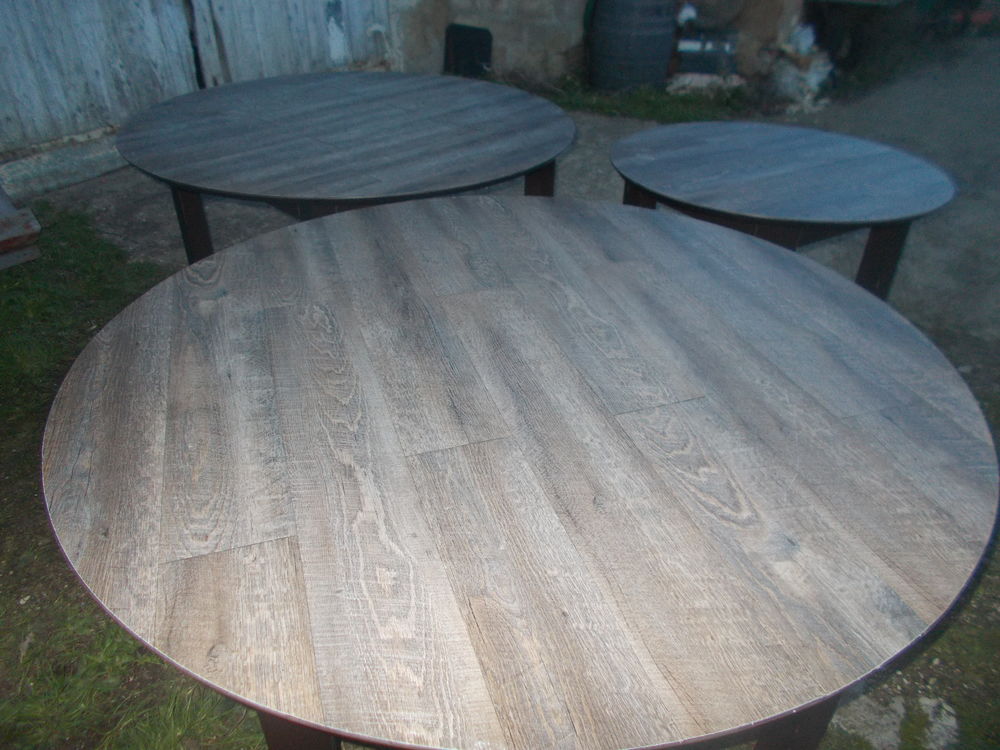 3 table rondes en bois tbeg faire prix Meubles