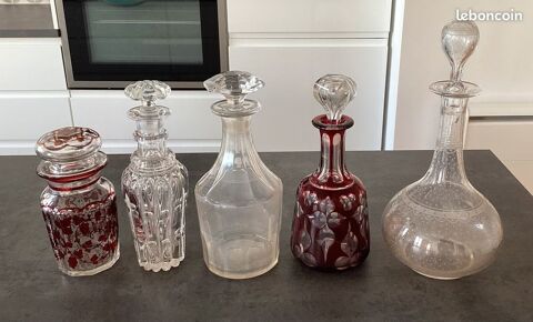 Carafes et decanters anciens mousseline et cristal de bohème Saint-Germain-en-Laye (78)
