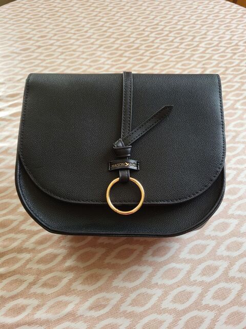 sac a mains neuf en cuir noir. Vert-le-Grand (91)