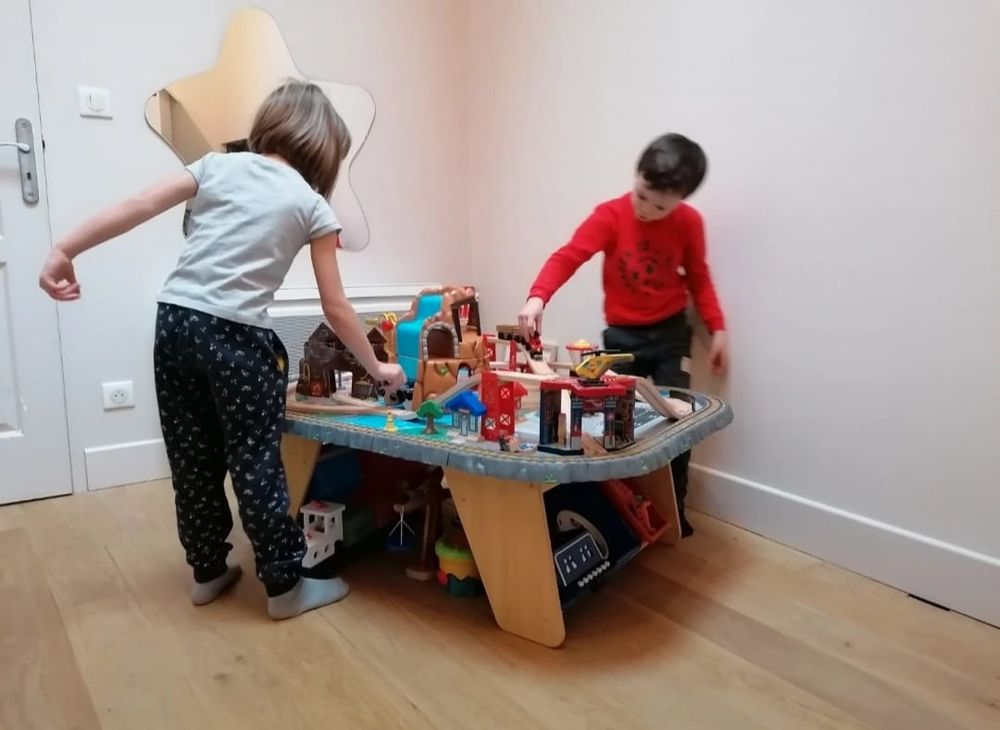 Table d'activit&eacute;, de train kidkraft waterfall + loco Jeux / jouets