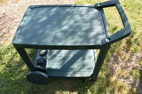 Desserte roulante/ chariot de jardin 35 Chaz-sur-Argos (49)