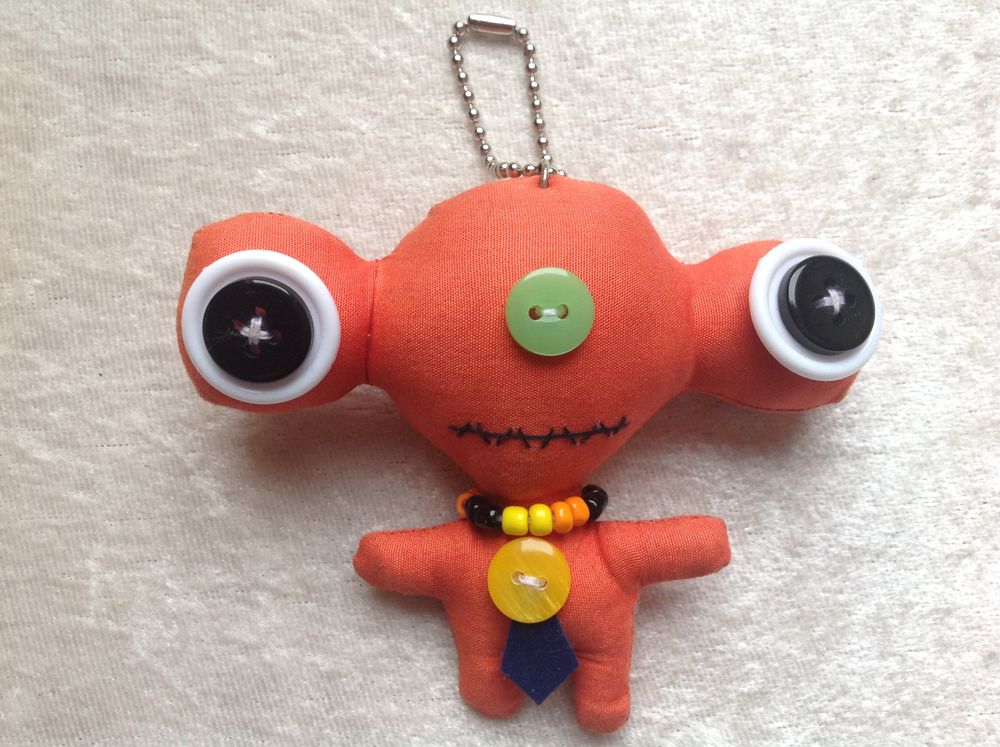 PERSONNAGE YEUX BOUTONNEUX PORTE CL&Eacute; Envoi Possible Décoration