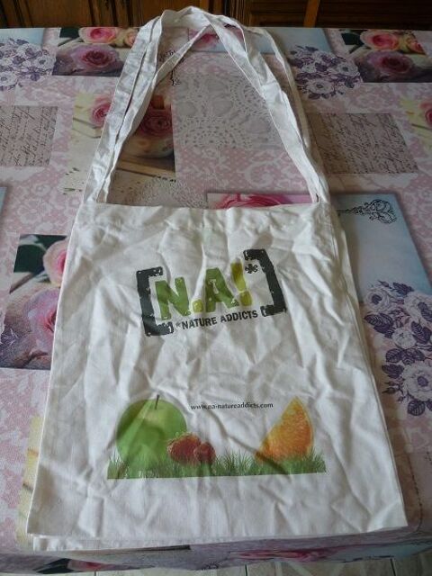 Sac shopping N.A marques pub bonbon chocolat nutel 3 F�ves (57)