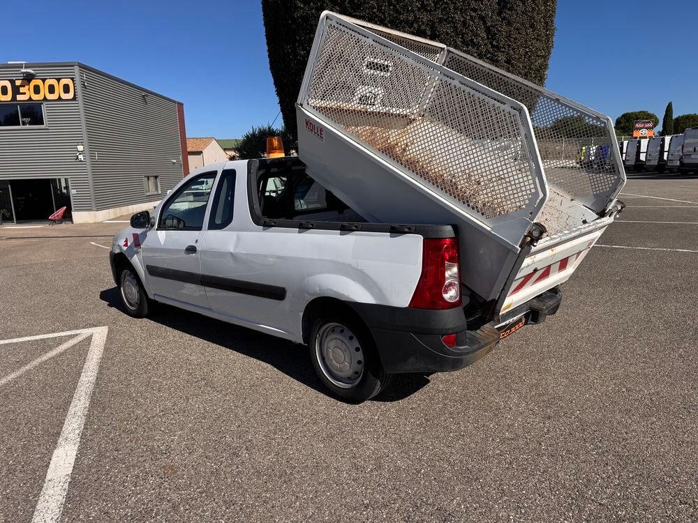 Logan Pick-up 1.5 DCI 85ch AMBIANCE PICK UP BENNE 2011 occasion 84290 Sainte-C&eacute;cile-les-Vignes