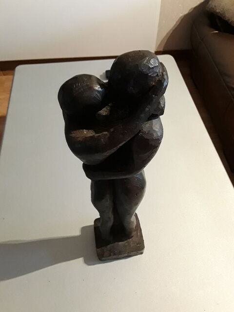 Statue couple enlac� 200 Herry (18)