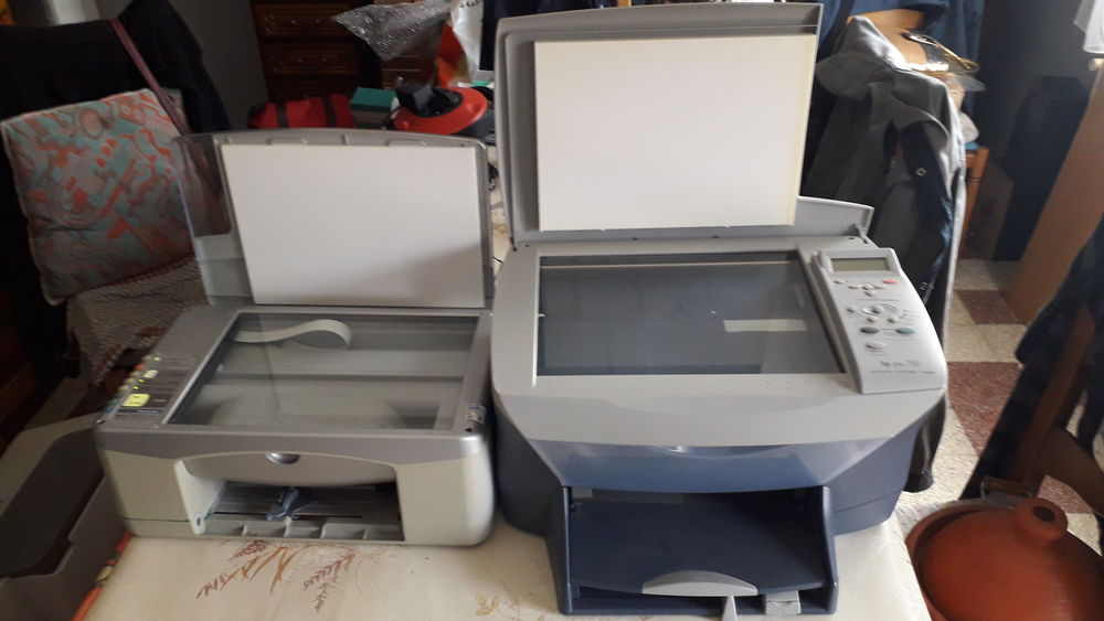 Imprimantes CANON et HEWLETT Packard. Matériel informatique