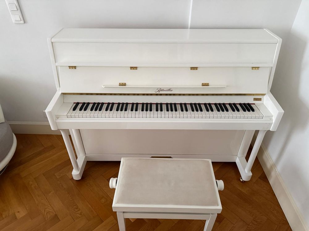 Piano droit Ritm&uuml;ller Instruments de musique