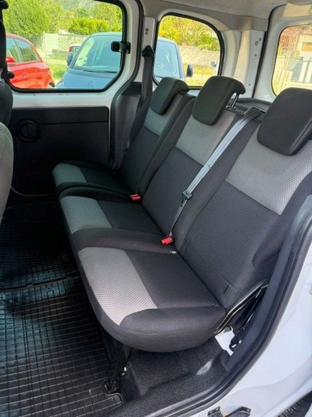Kangoo Express KANGOO EXPRESS GRAND VOLUME MAXI 1.5 DCI 90 ENERGY E6 CONFORT 2019 occasion 38210 Tullins