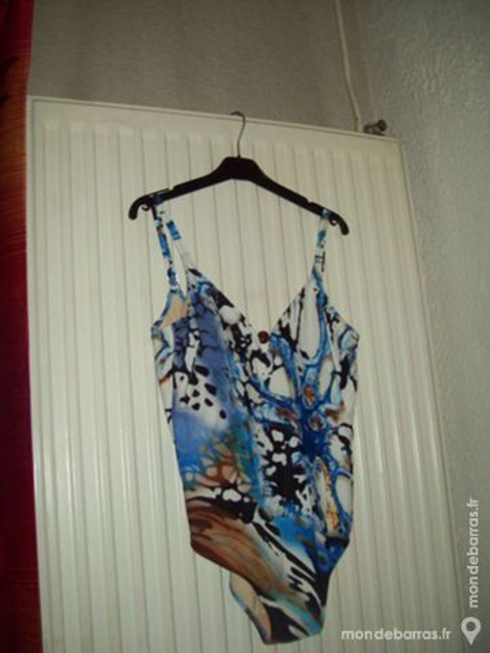 tr&egrave;s joli Maillot de bain t 46 //prix en baisse Vêtements
