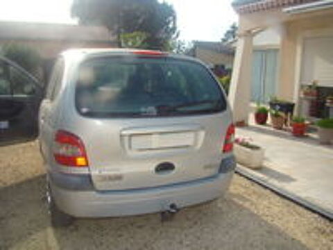 Grand Sc&eacute;nic II Grand Scenic 1.6 16V Authentique 7 pl 2000 occasion 26300 Chatuzange-le-Goubet