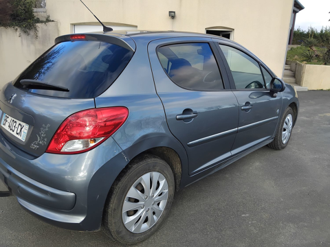 Peugeot 207 1.6 HDi 92ch FAP Business Pack 2010 occasion Gl&eacute;nay 79330