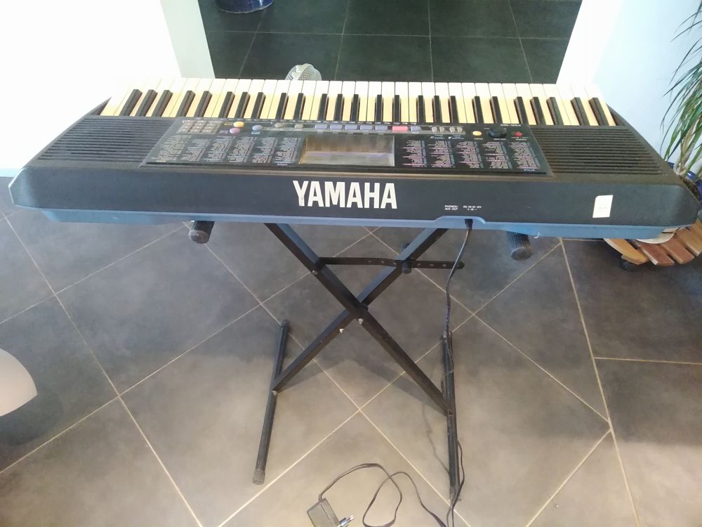 SYNTH&Eacute;TISEUR YAMAHA PSR-190- Instruments de musique