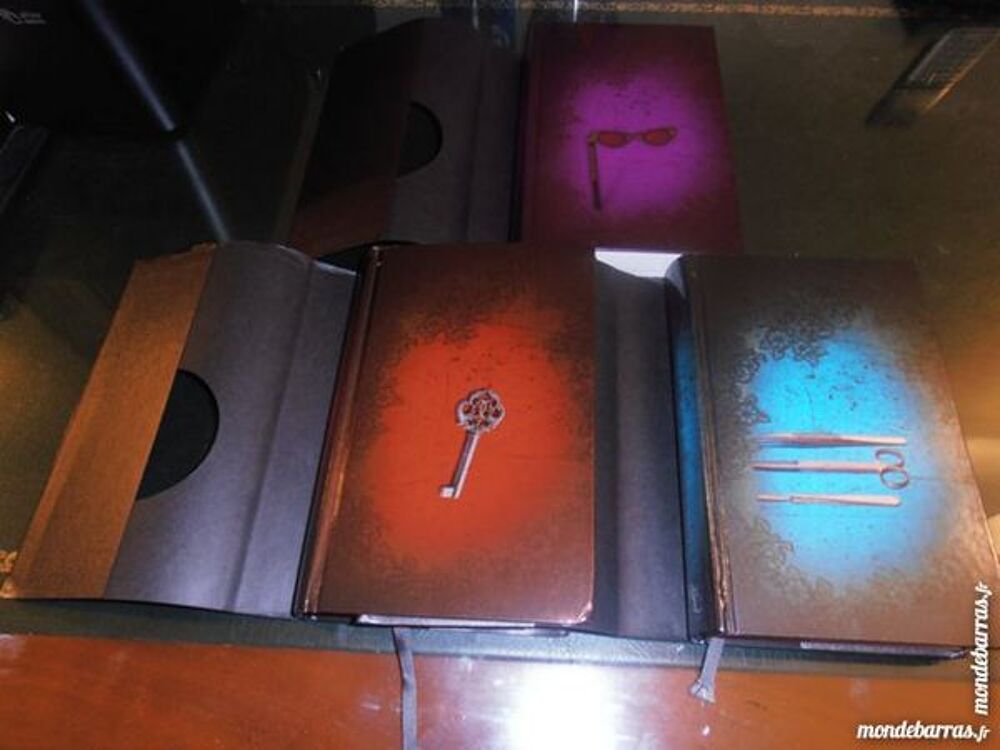 Lot de 3 "Mary Higgins Clark" (5) Livres et BD