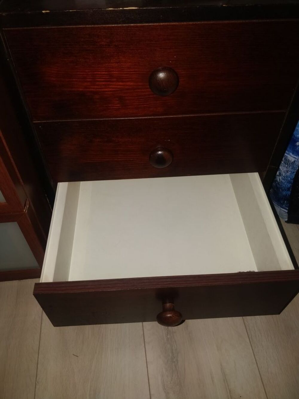 table de chevet avec tiroirs Meubles