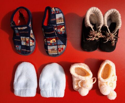 Chaussures/chaussons/moufles bébé (3 à 18 mois) 1 Versailles (78)