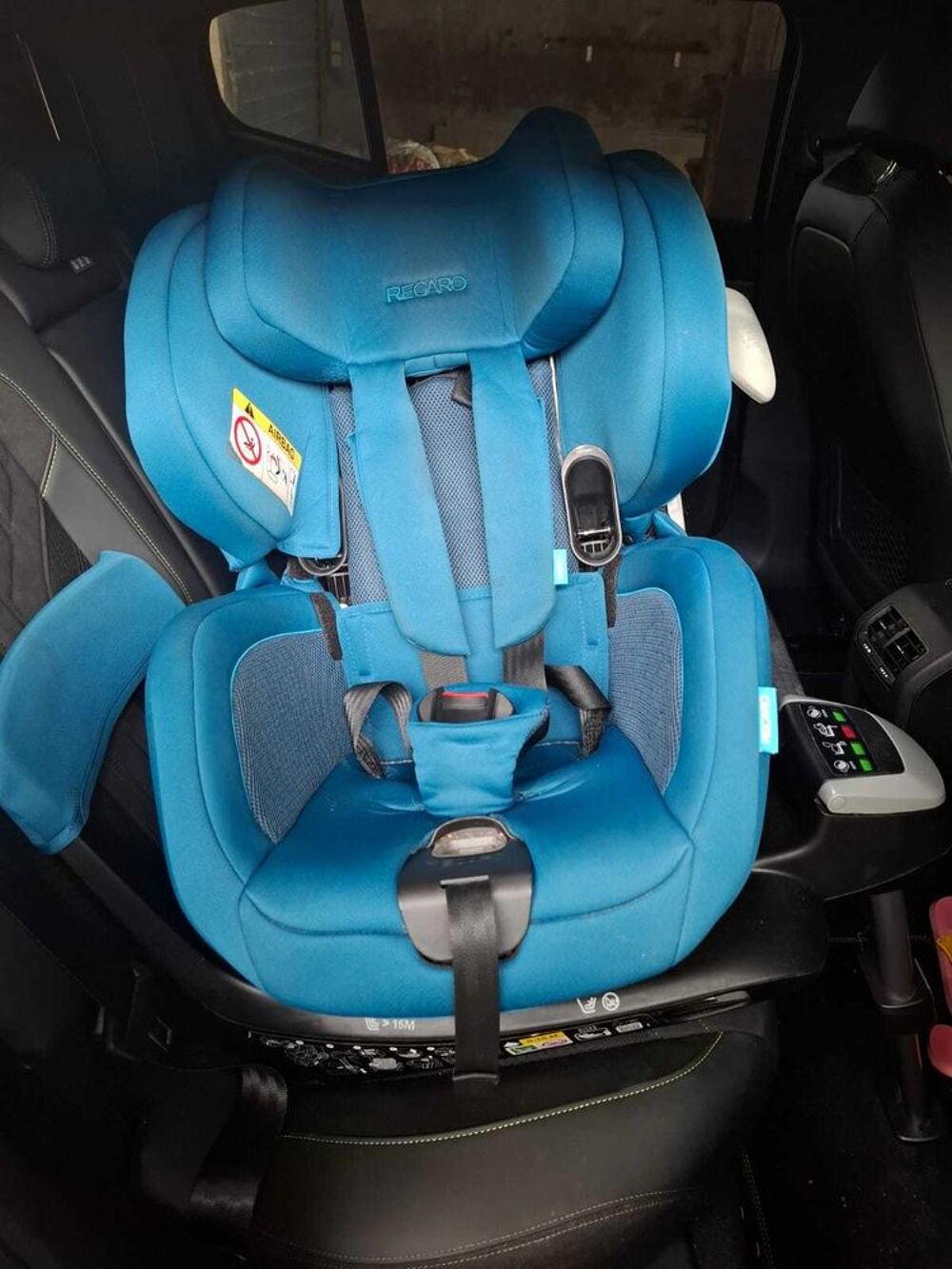 Si&egrave;ge auto + cosy rotatif 
Marque : RECARO
Syst&egrave;me ISOFIX
450 € l'ensemble 
Pas vendu s&eacute;par&eacute;ment Puériculture