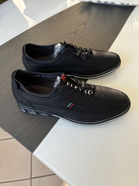 CHAUSSURES OXFORD NEUVES POINTURE 44/45 45 Le Cailar (30)