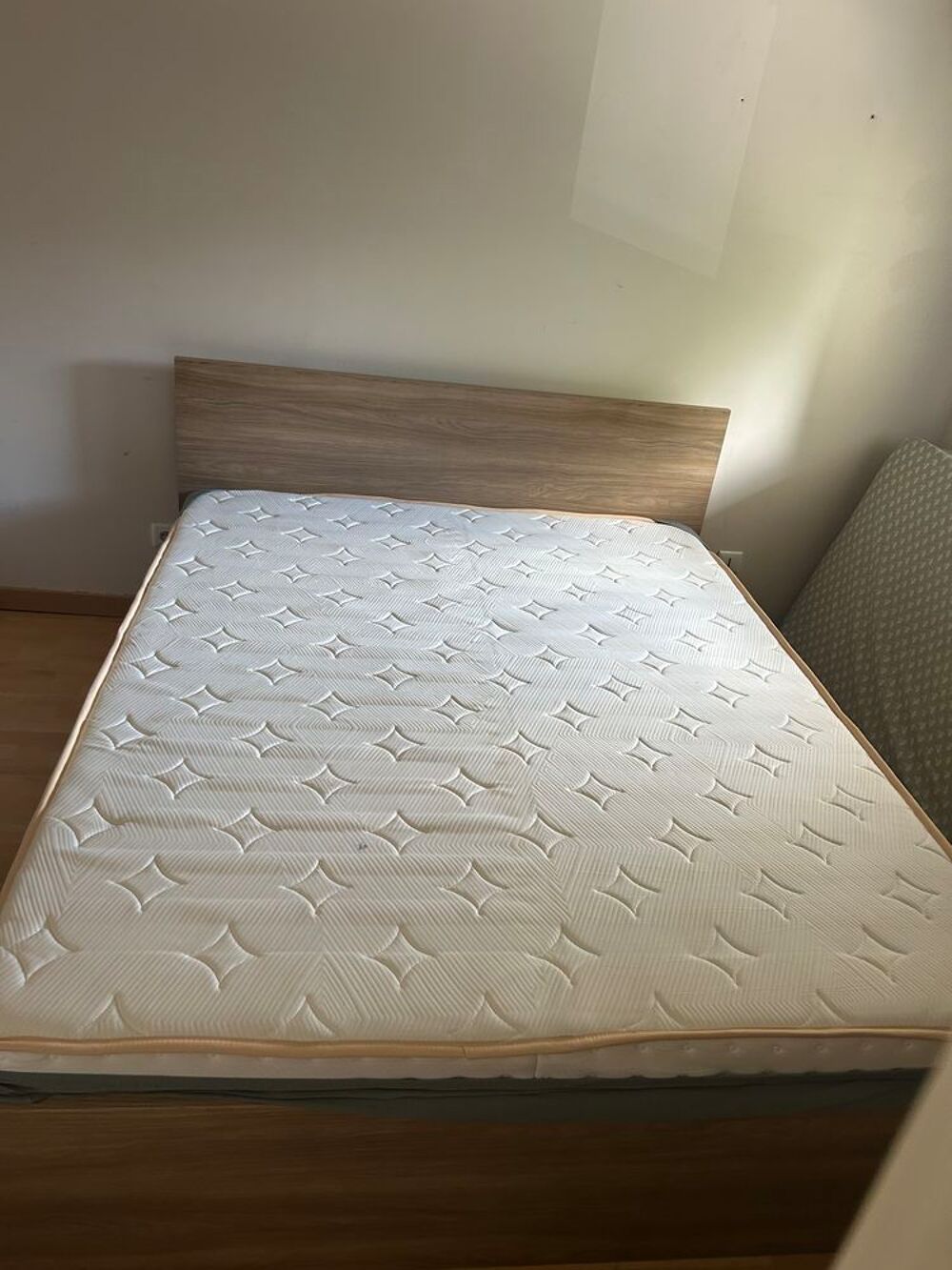 Grand lit pour adultes Meubles