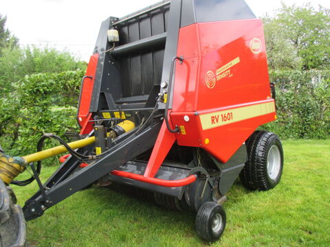 Presse &agrave; balles rondes Vicon 17000 79120 Chey