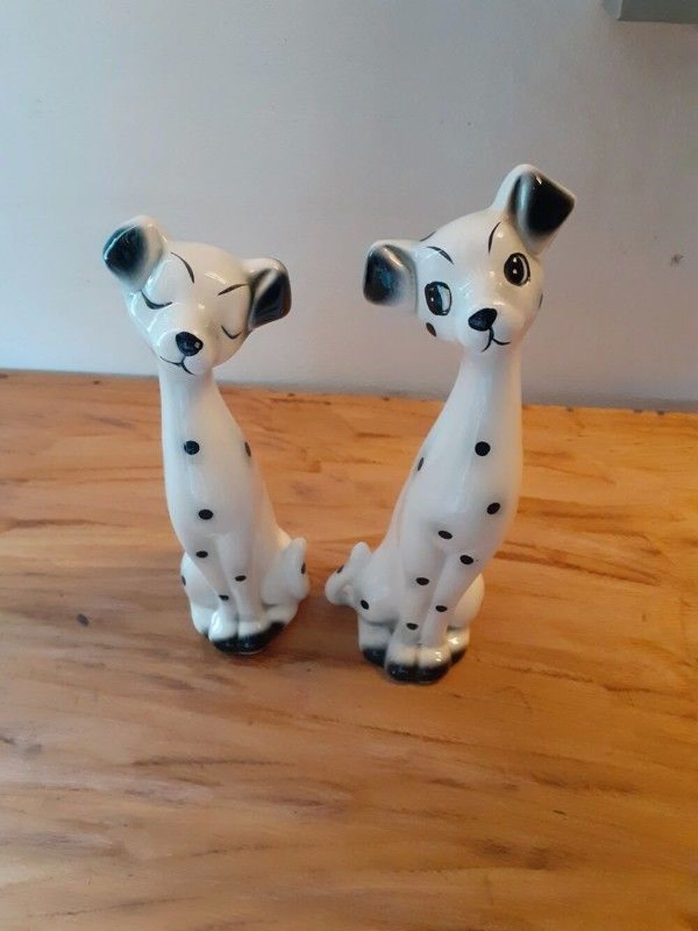 Lot de deux statues dalmatiens
Décoration