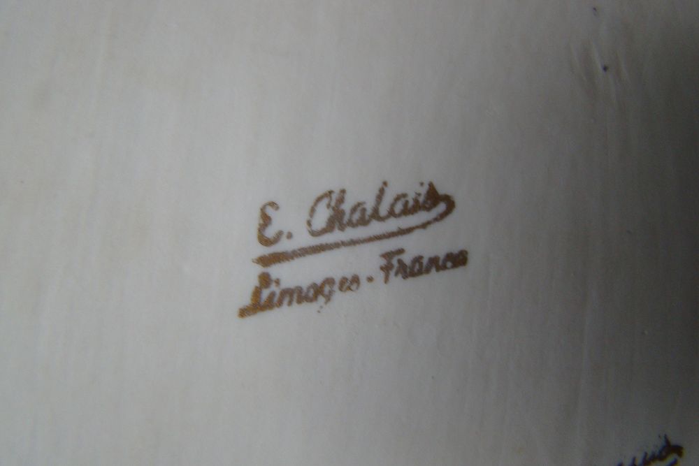 Ancienne bonbonni&egrave;re de communion Limoges Chalais 1950 