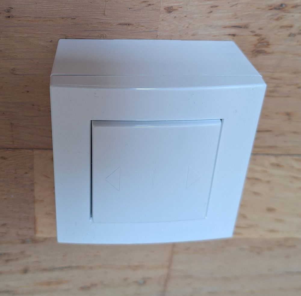 Lot de 3 interrupteurs - inverseurs de volet roulant (NEUFS) Bricolage