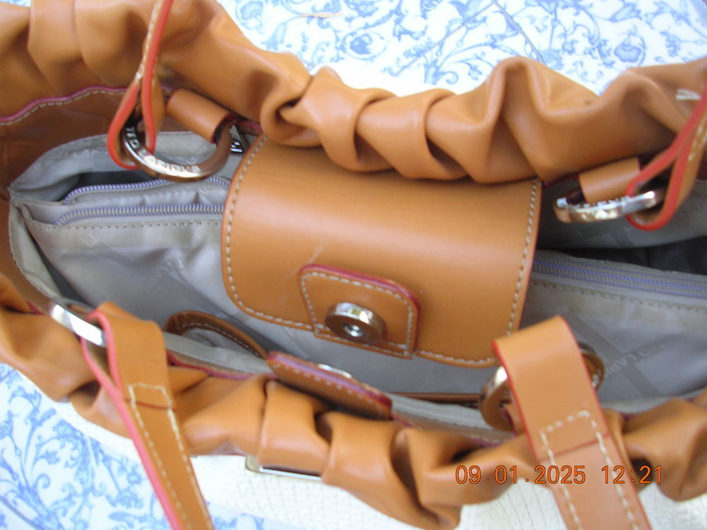 Sac &agrave; ,main pour femme Maroquinerie