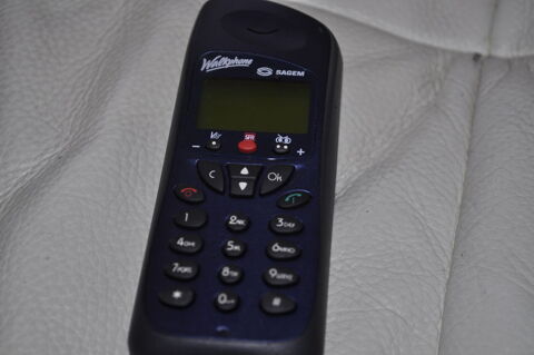 Tlphone ancien SAGEM, 20 Perreuil (71)