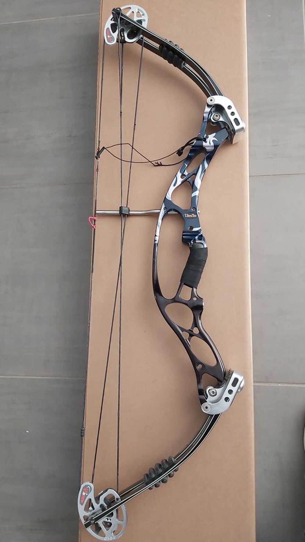 Arc &agrave; poulies Hoyt Ultratech XT2000 Gaucher Sports