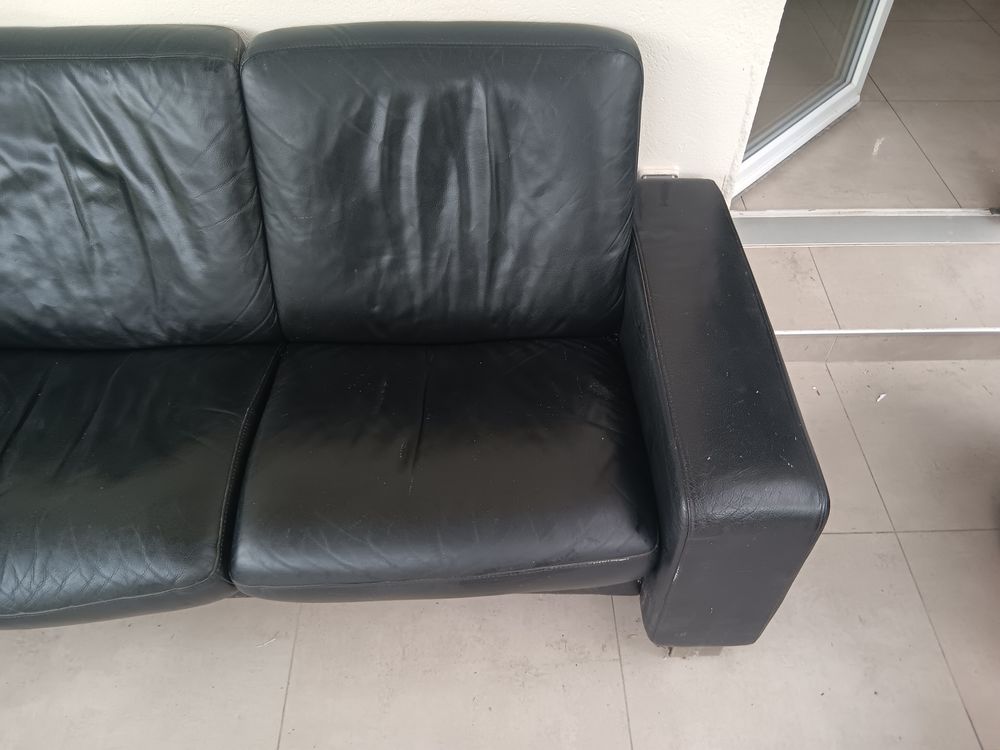 Canap&eacute; en cuir haut de gamme
Meubles