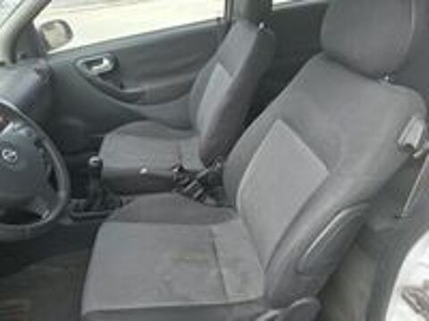 Corsa 1.3 CDTI Essentia 2005 occasion 69320 Feyzin