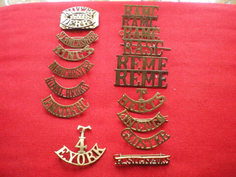 Insignes en m�tal de r�giment britannique. 14 Caen (14)