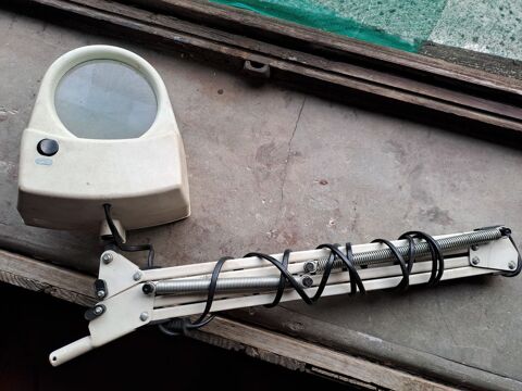 lampe loupe 50 Montceaux-l�s-Provins (77)