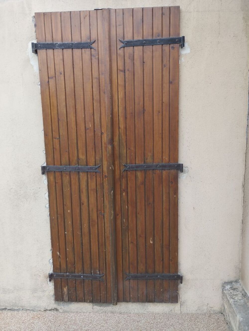 volets bois 2 battants. Bricolage