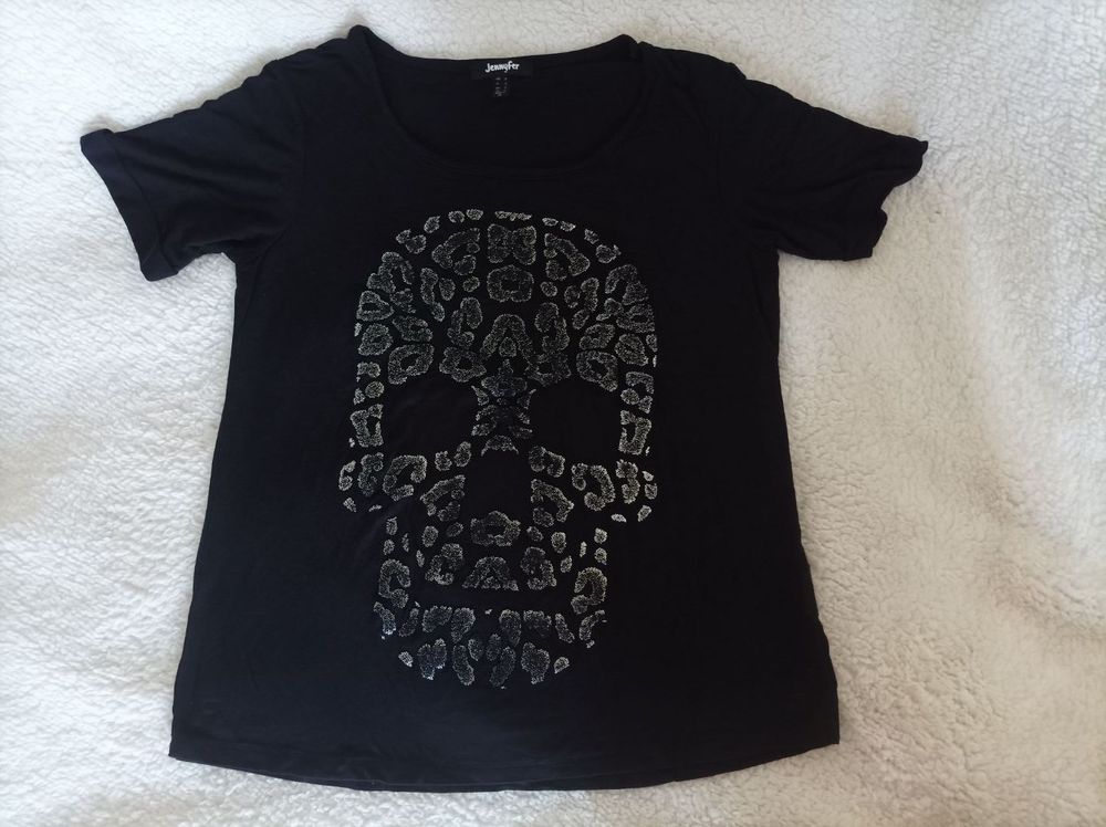 Tee shirt t&ecirc;te de mort Vêtements