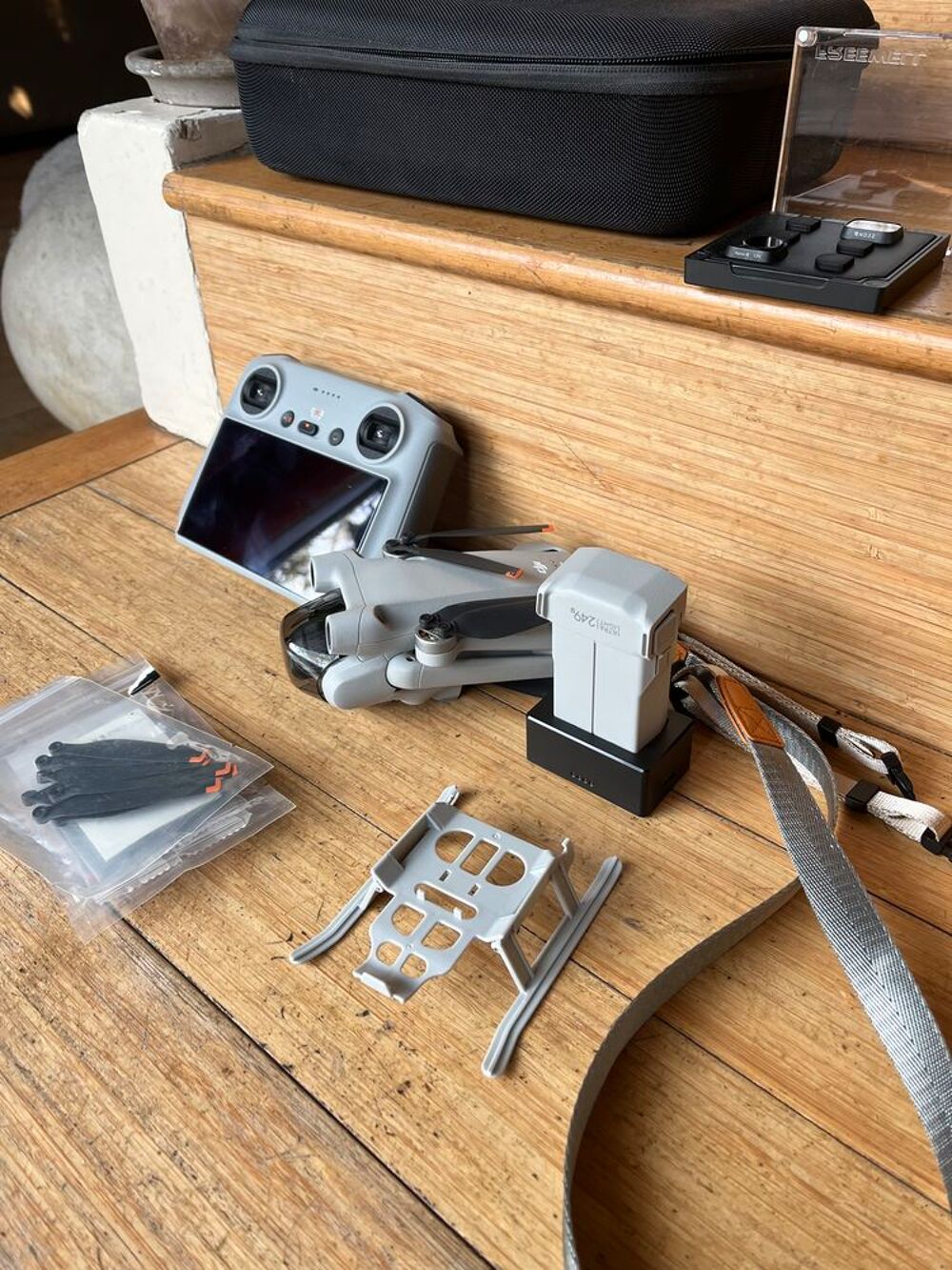 drone DJI Mini 3 Pro avec accessoires ( tr&egrave;s bon &eacute;tat ) Photos/Video/TV