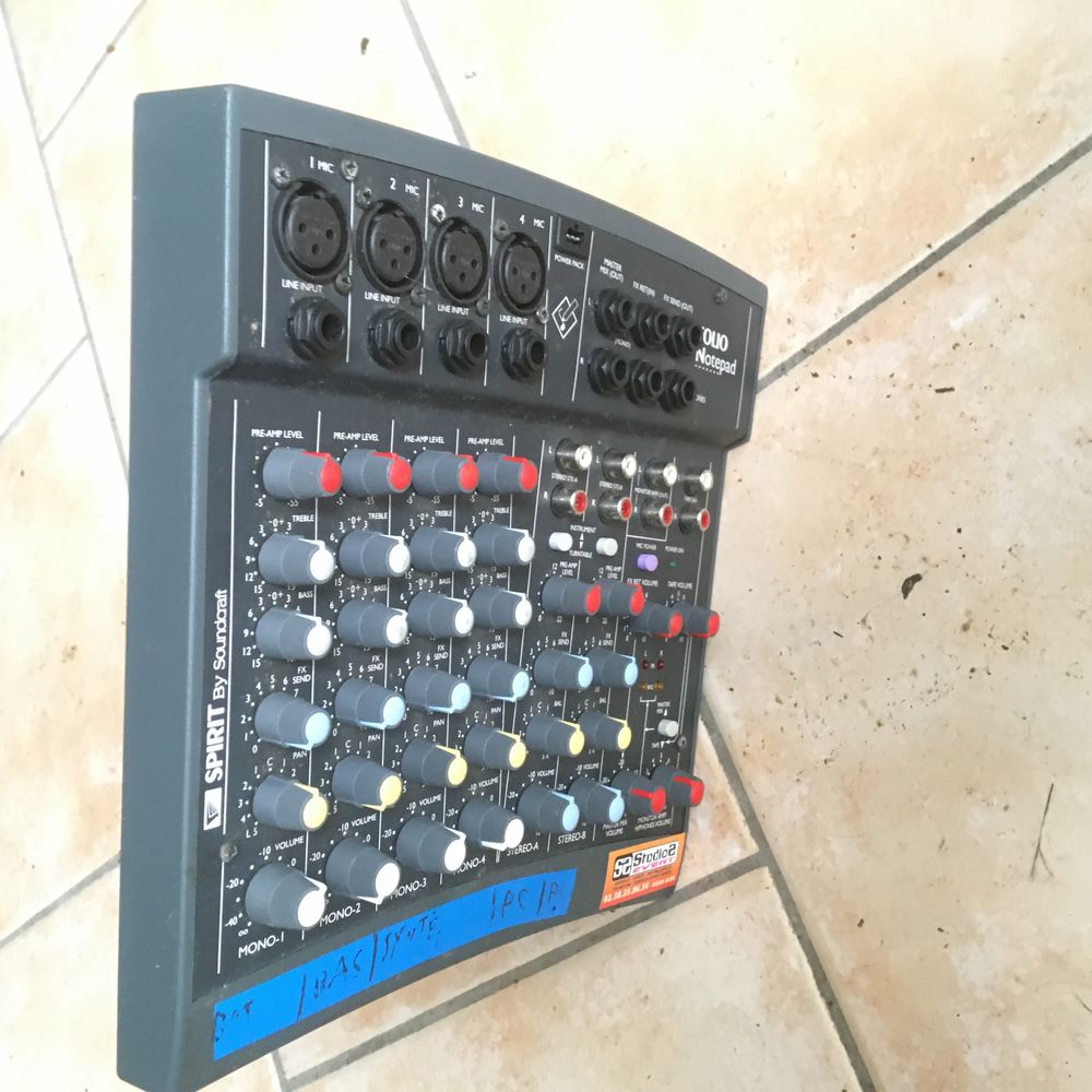 console Notepad Folio Soundcraft Audio et hifi