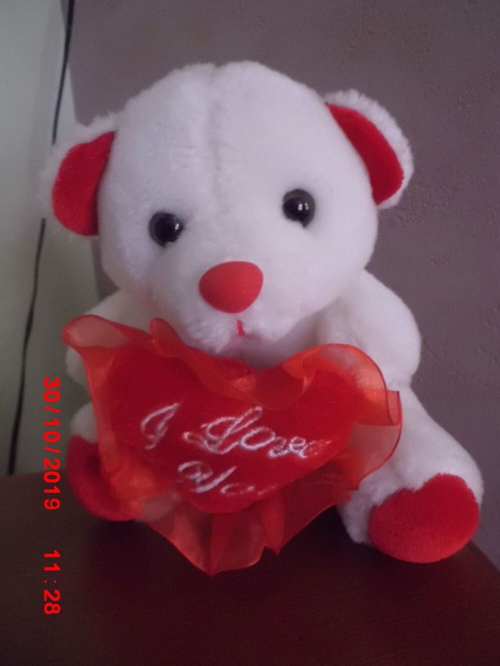 OURS BLANC ET ROUGE SANDY Jeux / jouets