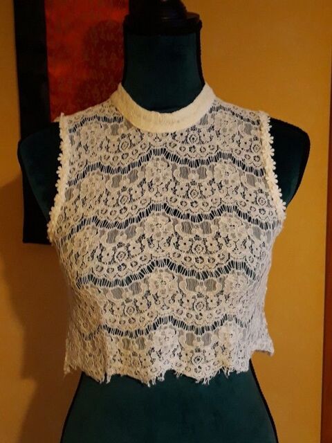 Haut en dentelle - Forever 21 - Taille S 3 Livry-Gargan (93)