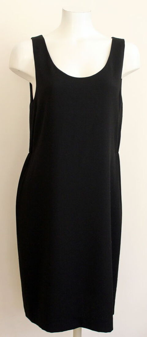 Robe noire DRIES VAN NOTEN T.38 Fr 140 Issy-les-Moulineaux (92)